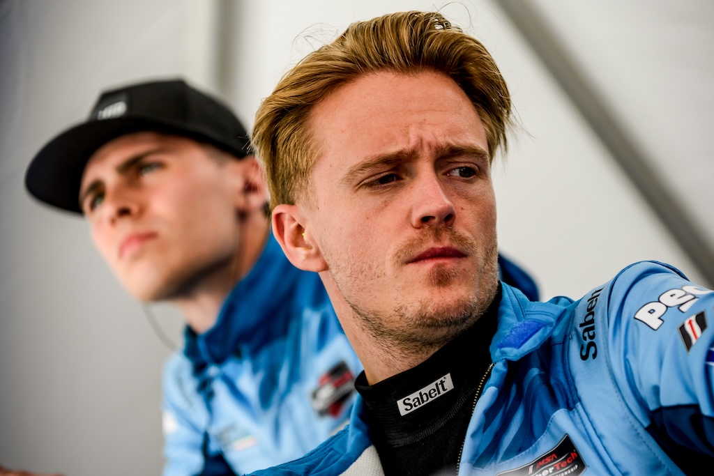 Nicklas Nielsen sigter efter topresultat på Road Atlanta.
(Foto: AF Corse)